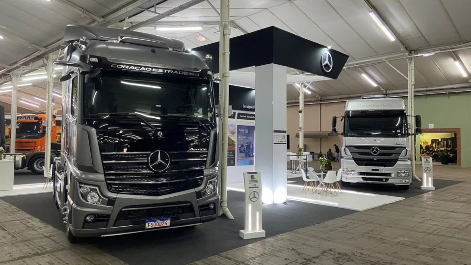 Caminhões são atrações do agronegócio no Transpoeste