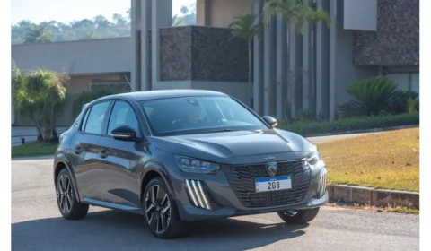 Novo PEUGEOT 208: O leão ruge mais alto com a renovação do seu modelo mais icônico
