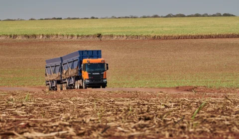 Autônomo da Scania faz sucesso na Feira Internacional de Tecnologia Agrícola em Ação
