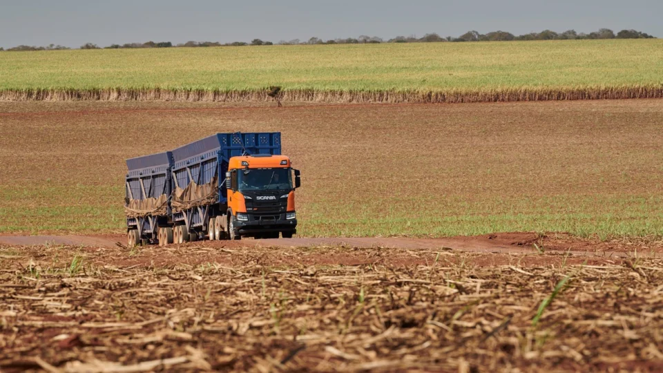 Autônomo da Scania faz sucesso na Feira Internacional de Tecnologia Agrícola em Ação