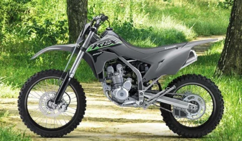 Kawasaki entra no mercado off-road brasileiro com a KLX 300R