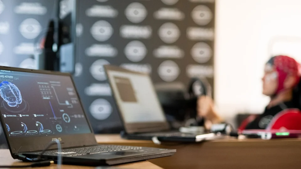 A eletrificação, pesquisa e performance da Nissan na Fórmula E pela primeira vez no Brasil