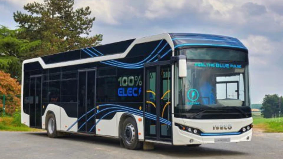 Transição energética nos transportes públicos será facilitada com criação da equipa pela IVECO BUS