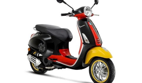 Com a versão “vestida de Mickey” vespa inova para os 100 anos da Disney