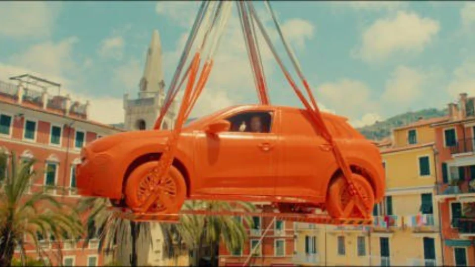 Fiat deixará de produzir automóveis cinzentos