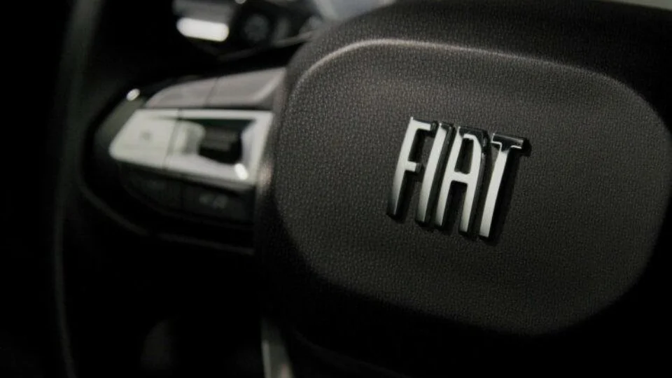Vídeo: Fiat revela interior da nova picape média Titano,veja os detalhes de perto
