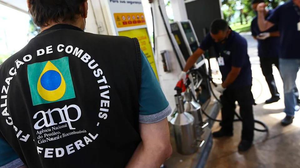 ANP realiza fiscalização de combustíveis no Amazonas