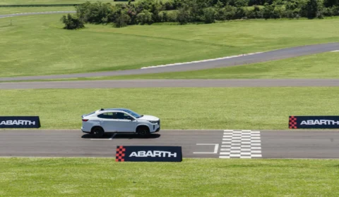 Abarth Racer’s Academy: marca do escorpião convida público para acelerar em autódromo