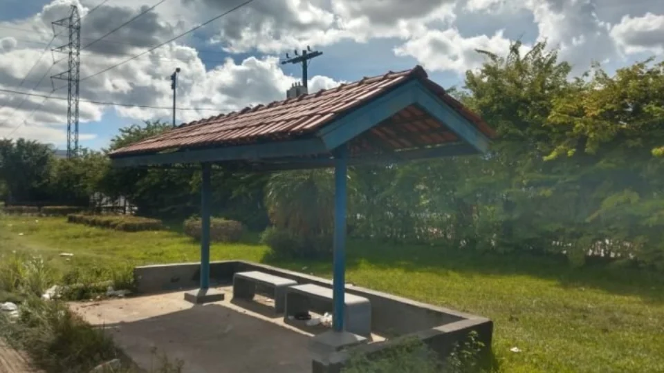 Em Manaus, 42 pontos de paradas de ônibus são implantados na zona Leste