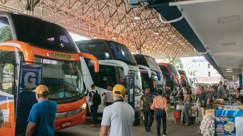 42 mil pessoas utilizaram o transporte rodoviário intermunicipal no mês de novembro, no Amazonas
