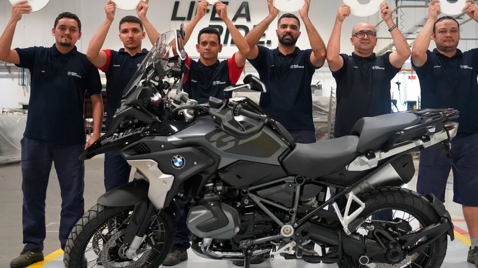 BMW celebra 90 mil motos produzidas em Manaus