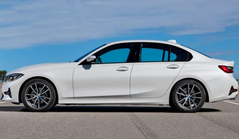 BMW convoca clientes para recall de airbags Takata