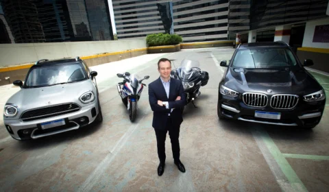 BMW lidera mercado premium em 2021 e projeta expansão em 2022