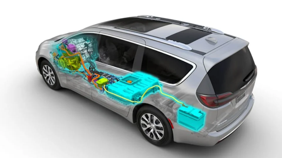 Stellantis e LG fazem parceria para fábrica de baterias na América do Norte, para produção de veículos eletrificados