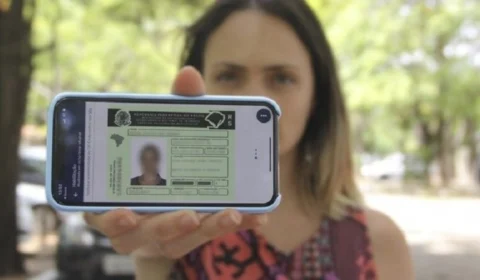 É possível andar só com a CNH digital?