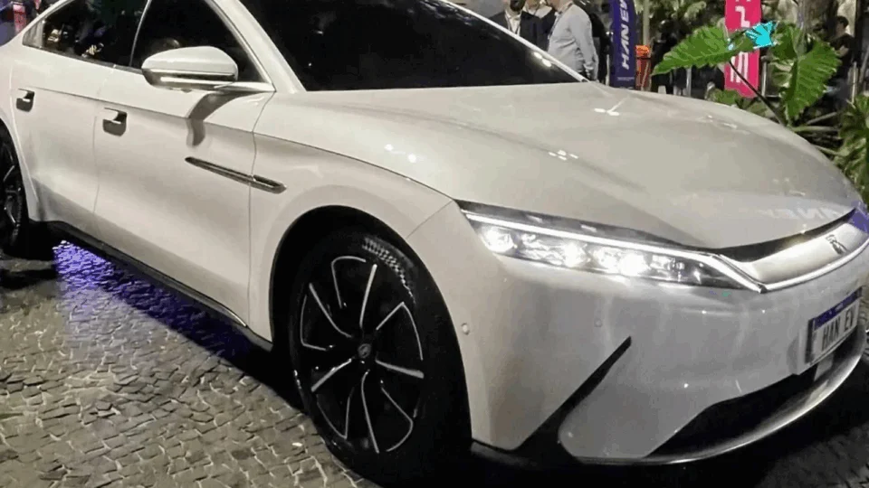 BYD Han EV: Sedã elétrico de luxo chega ao Brasil por R$ 539.990