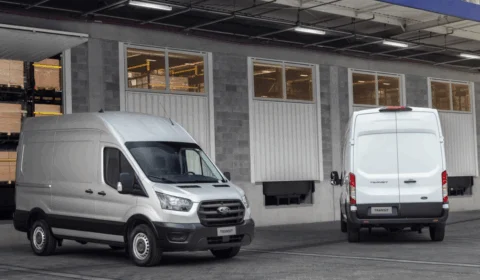 Ford Transit lança versão furgão com recursos exclusivos de conectividade