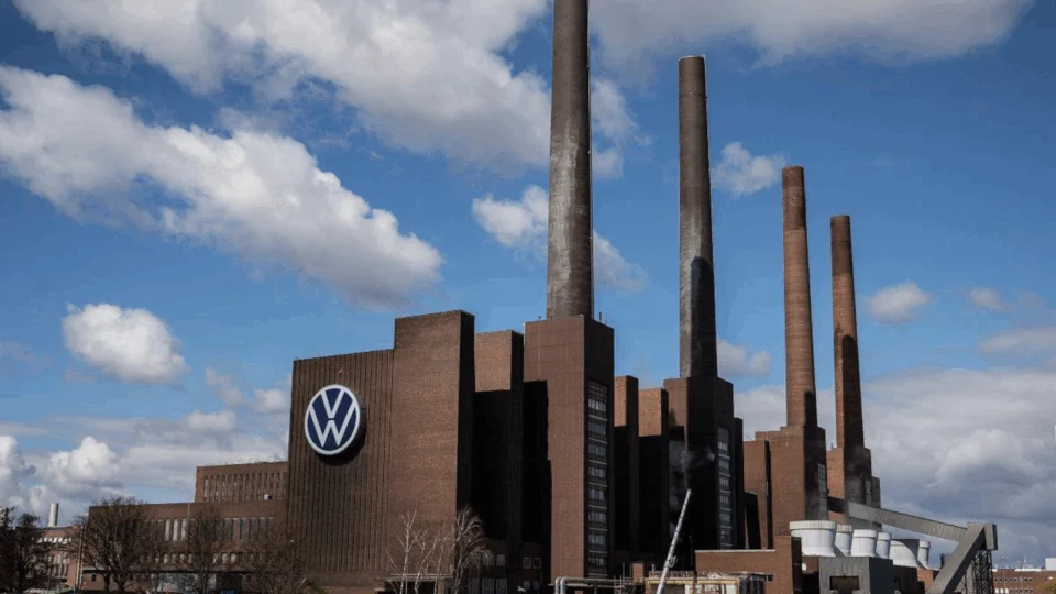 Volkswagen eleva para 50% a meta em reduzir emissões de gases durante produção