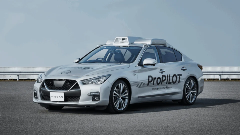 Nissan desenvolve nova tecnologia de assistência à prevenção de colisões