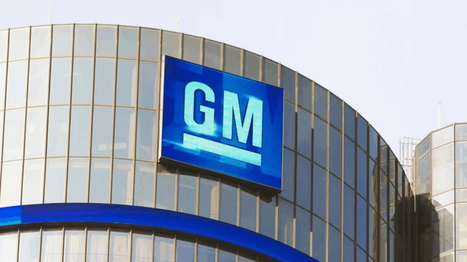 GM prioriza ações climáticas e investe R$ 3  bilhões em infraestrutura elétrica até 2025