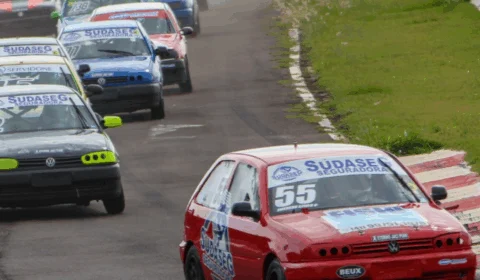 Categoria Turismo B tem o maior grid na abertura do Paranaense de Velocidade