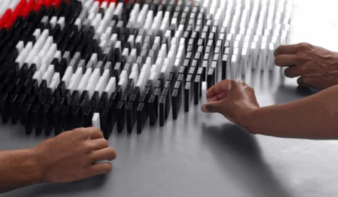 Consórcio Honda utiliza efeito dominó para explicar a modalidade