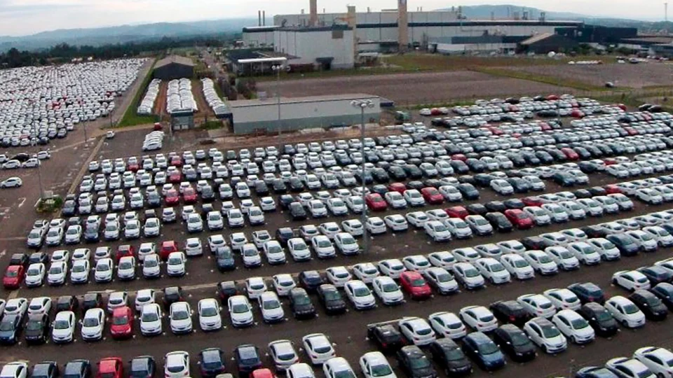 Comparativo aponta alta de emplacamento de veículos em 25,09%