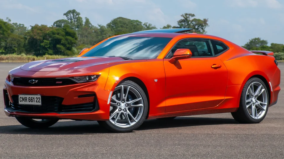 Chevrolet Camaro 2022 ganha OnStar e Wi-Fi grátis por um ano