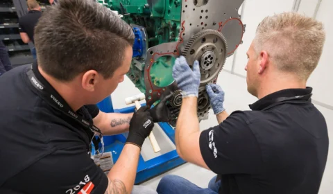 Cinco equipes latino-americanas estão na final da competição mundial de mecânicos