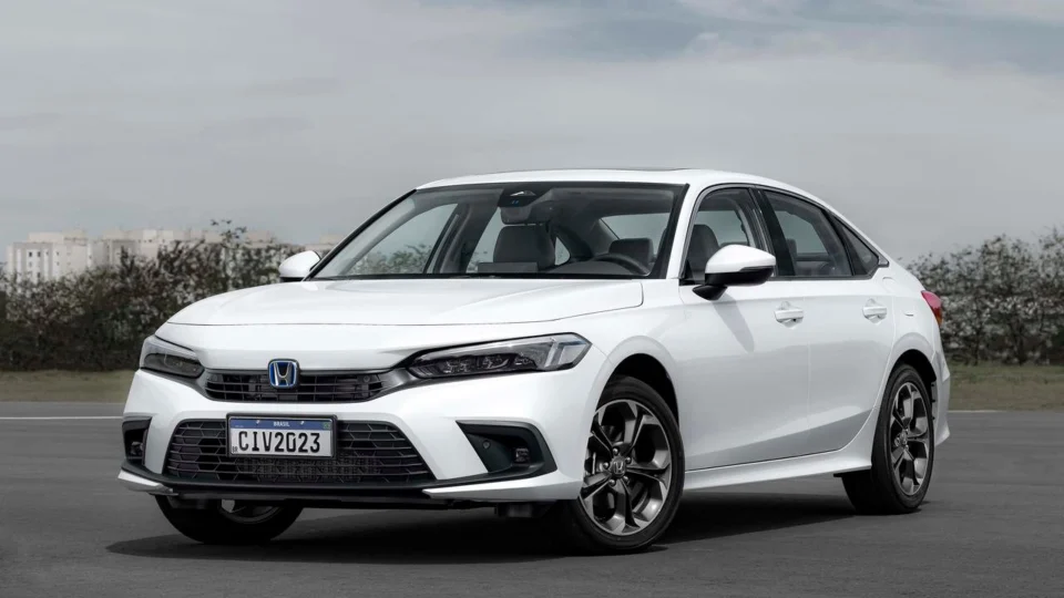 Honda Civic Híbrido estreia no Brasil com motorização de alta eficiência￼