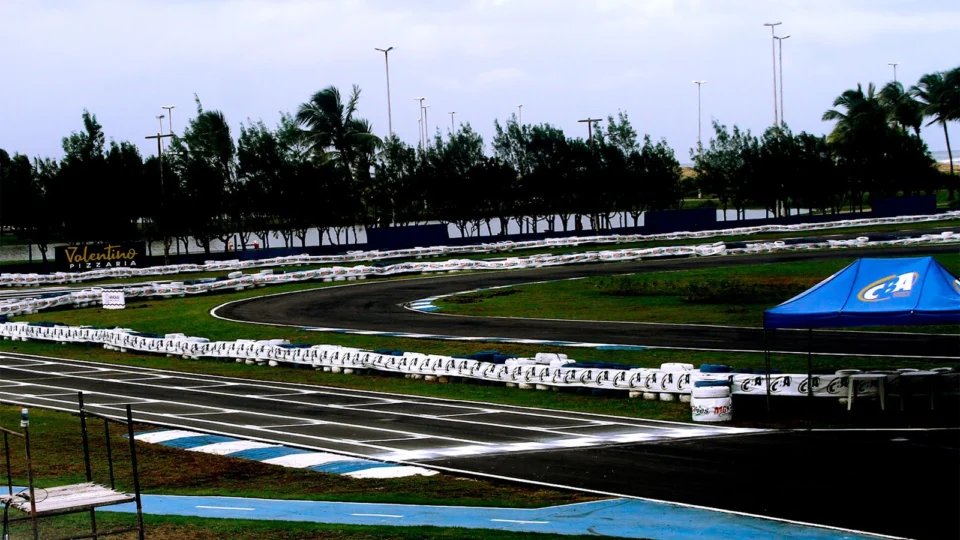 Começa a disputa do Grupo 2 da Copa Brasil de Kart com mais 12 categorias
