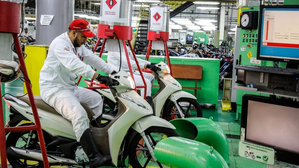 Gasolina E30 é aprovada tecnicamente, mas motos apresentam problemas em testes