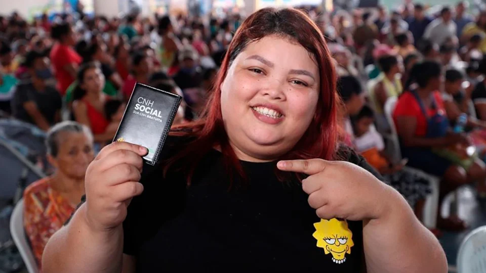 Contemplados com a CNH Social no Amazonas recebem habilitação durante programação do Governo