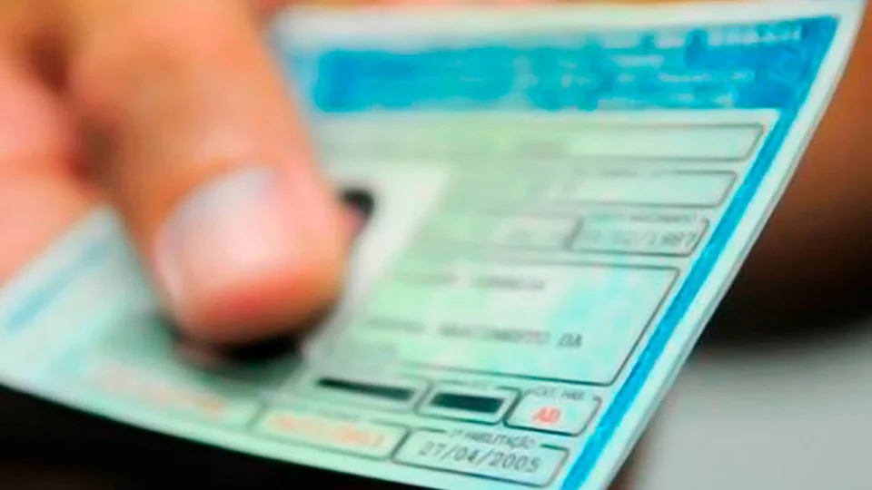 Contran retoma prazo de vencimento para processos de primeira habilitação