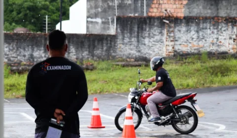 Detran-AM realiza provas de legislação e de direção em 21 municípios