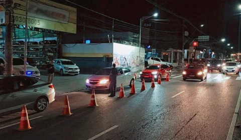 Detran-AM flagra 77 condutores dirigindo sob efeito de bebida alcoólica