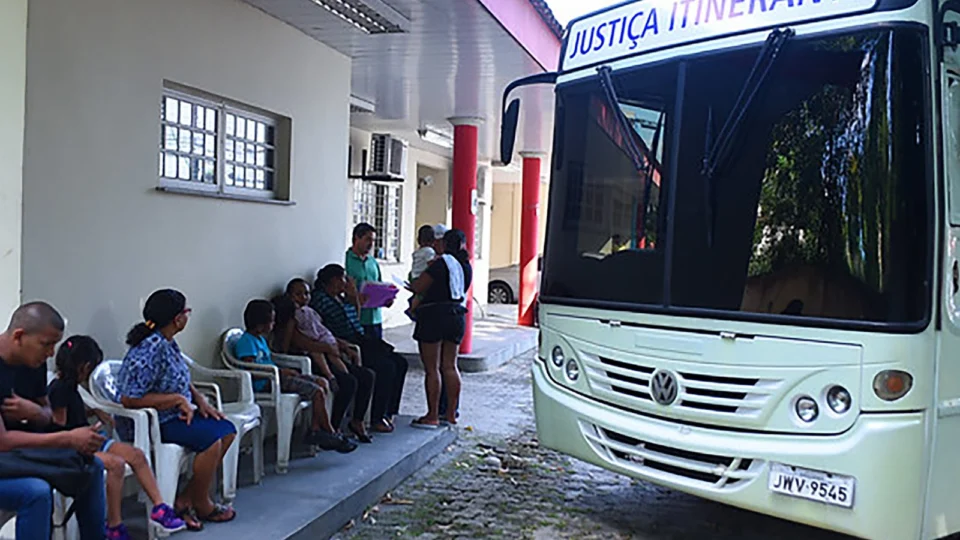 Detran-AM realiza atividade itinerante com Tribunal de Justiça em Novo Airão