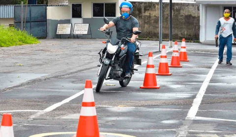Detran-AM realiza exames de legislação e de direção em 16 municípios do interior
