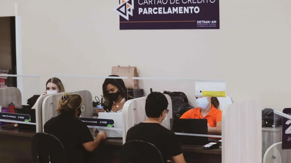 Dívidas com licenciamento podem ser quitadas em até 12 parcelas no Detran-AM