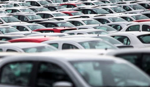 Emplacamentos em 2021 crescem 10,5%, diz Fenabrave