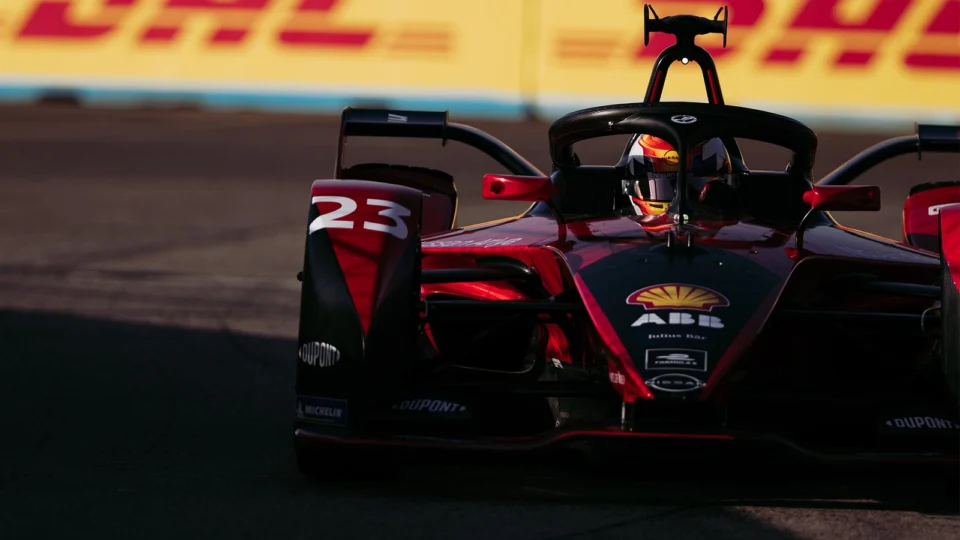 Equipe Nissan e.dams está preparada para acelerar no circuito de Jakarta