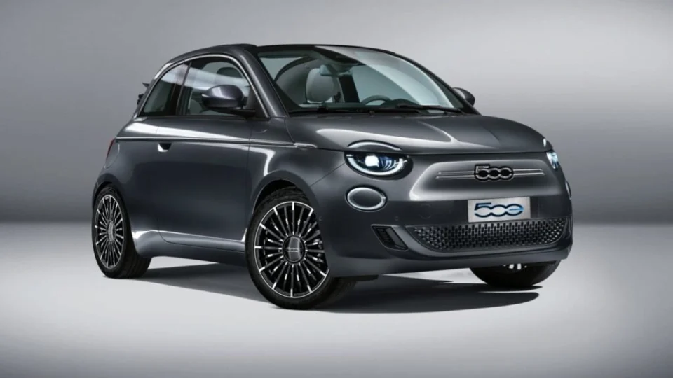 Fiat inicia vendas do Novo 500 elétrico na Itália