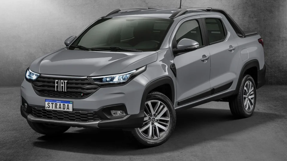 Fiat Strada 2023 ganha novos itens de série e nova cor