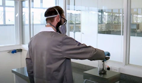 Ford cria time de pesquisa do grafeno no Brasil