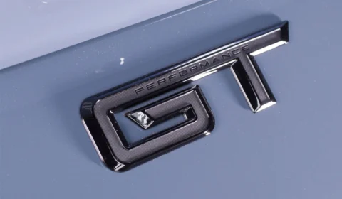 Ford revela o emblema GT em novo teaser do Mustang