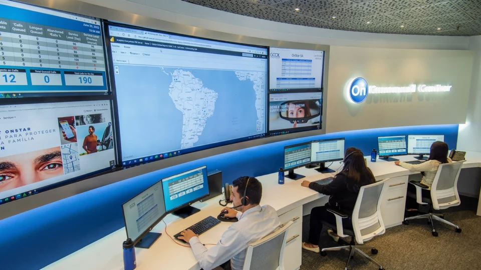 GM inaugura nova estrutura da central de comando do OnStar