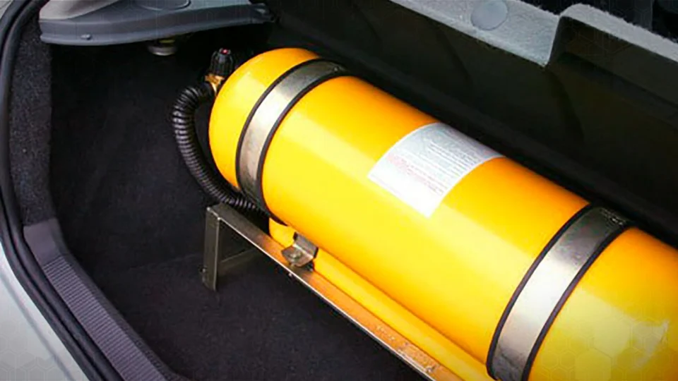 O GNV compensa mais que a gasolina? Especialista explica se a troca é rentável para o motorista 