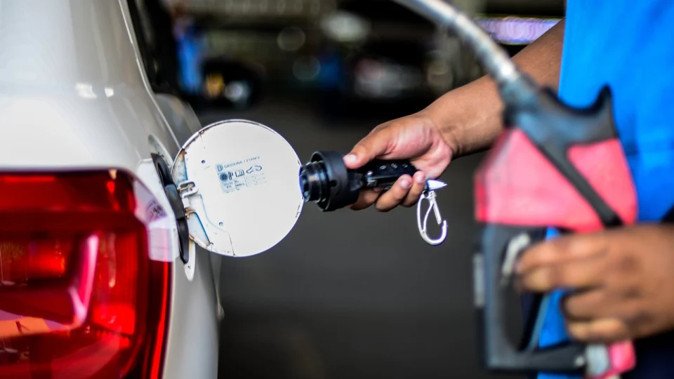 Diesel, etanol e gasolina caem na terceira semana de dezembro
