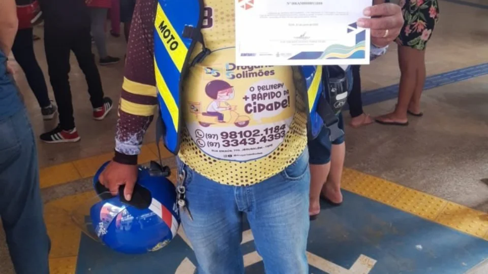 Em Tefé, Governo do Amazonas entrega CNH Social