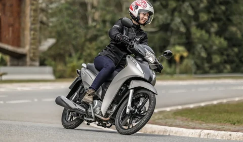 Honda Biz 2023 é lançada no Brasil por R$ 13.110